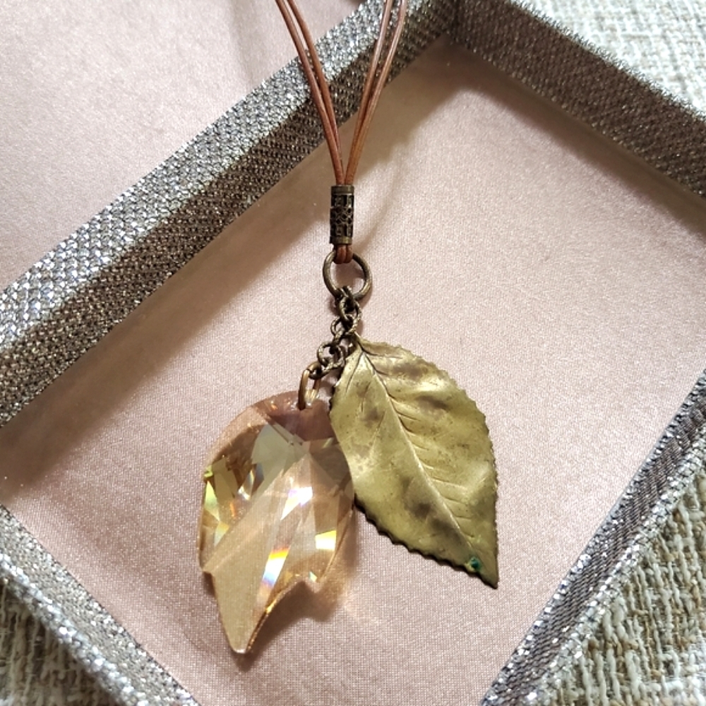 Liz Palacious Leather Glass Leaf Necklace